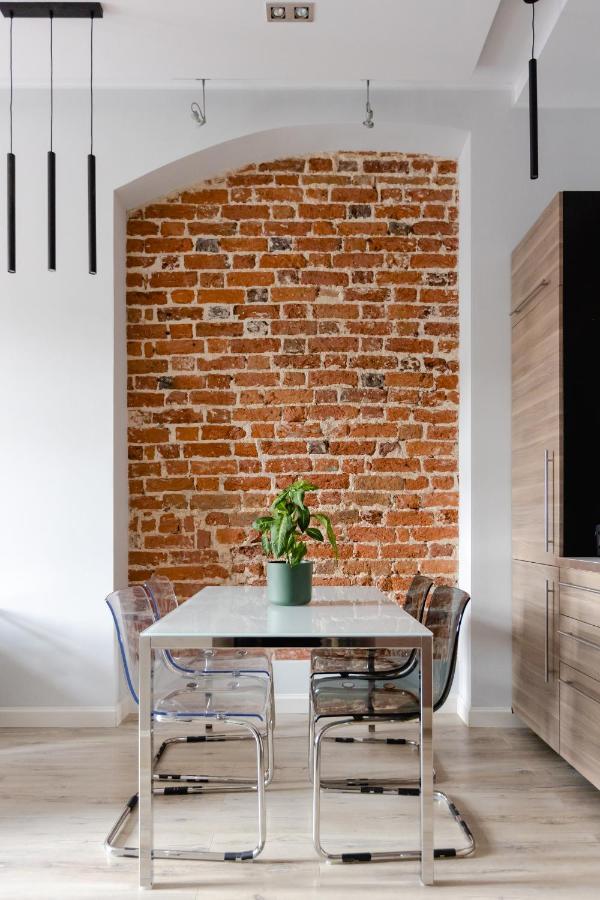 Elegant 2br, Amazing Old Town Views, Plac Solny Walk To Rynek! Amenities * Breslau