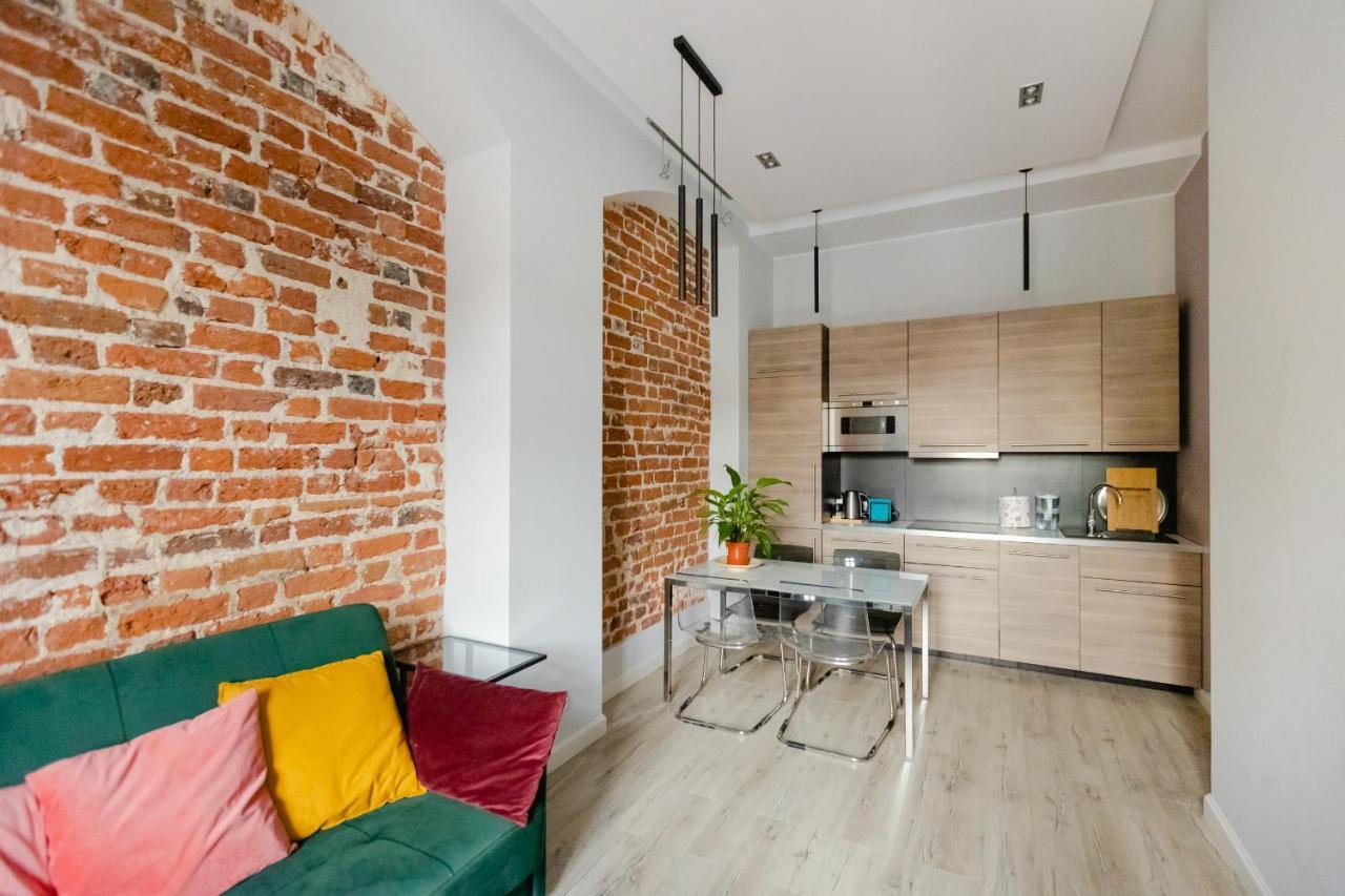 Elegant 2br, Amazing Old Town Views, Plac Solny Walk To Rynek! Amenities Apartment
