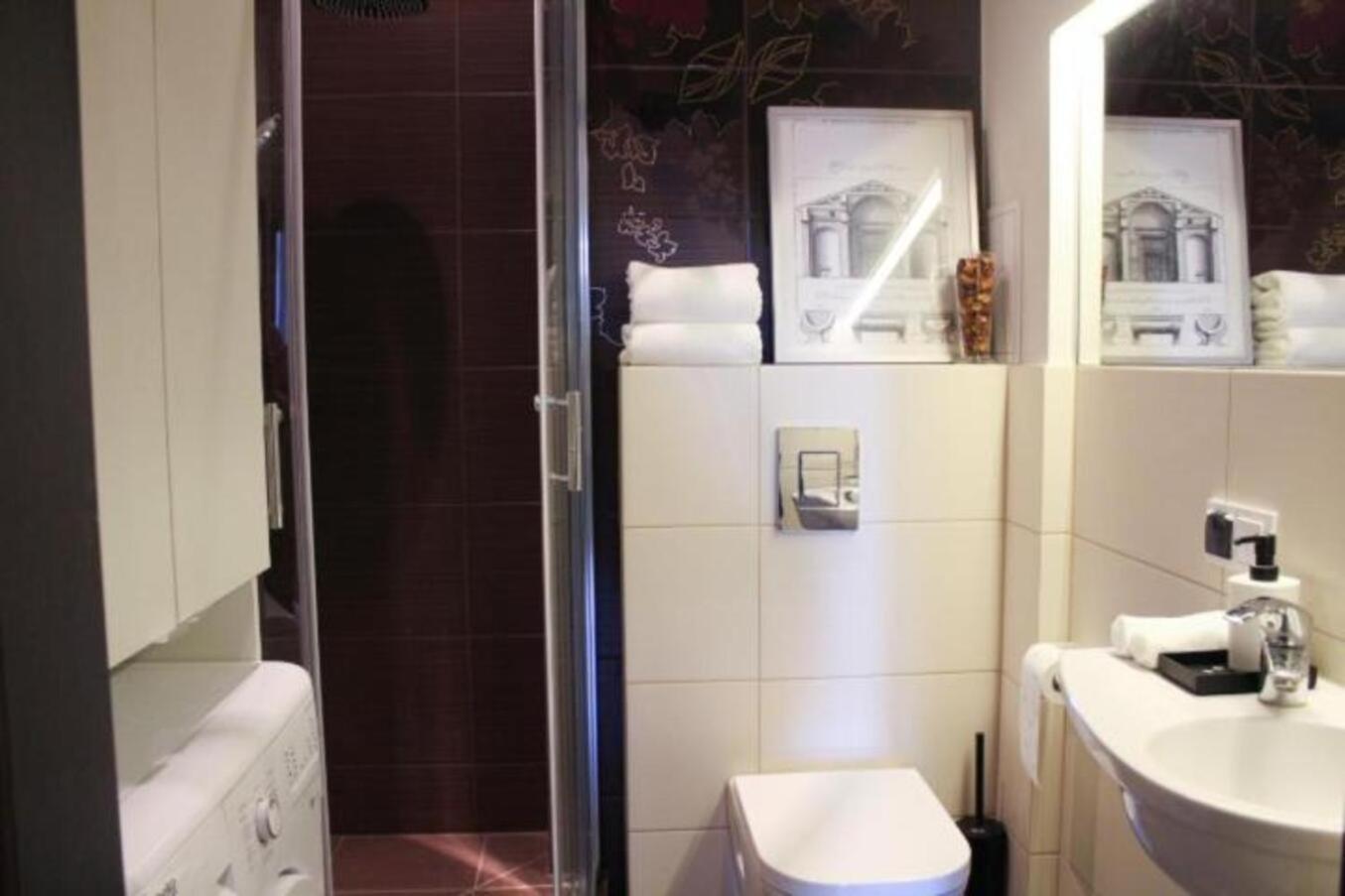 Elegant 2br, Amazing Old Town Views, Plac Solny Walk To Rynek! Amenities *